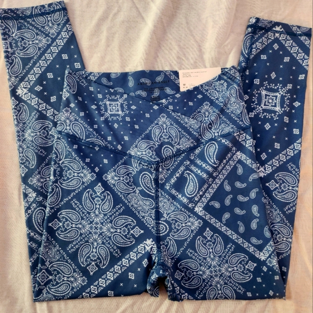 American eagle nwt lightweight crossover everything legging size medium